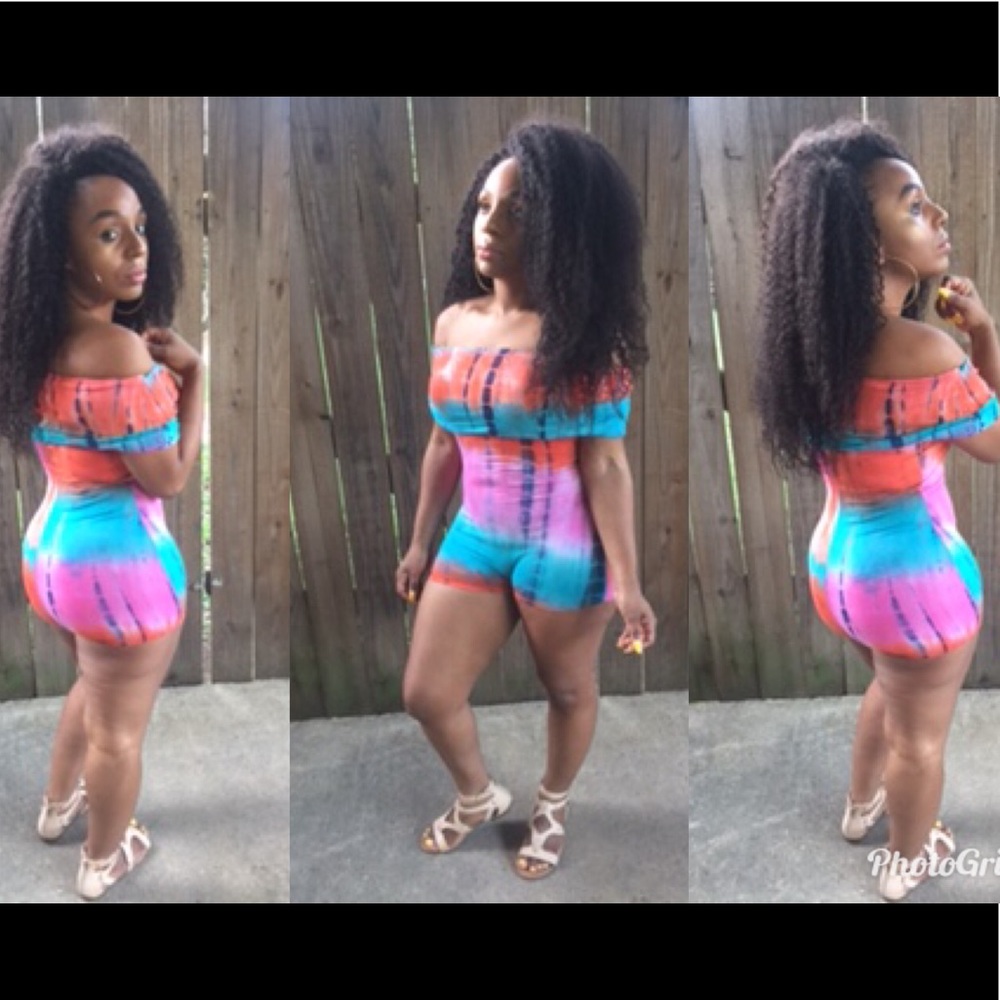 Tie-dye romper 💙🧡💗💜